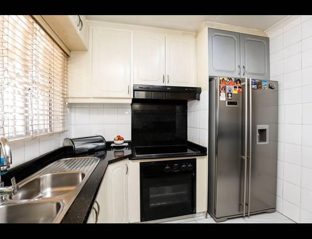 5 BEDROOM HOUSE FOR SALE IN COROVOCA